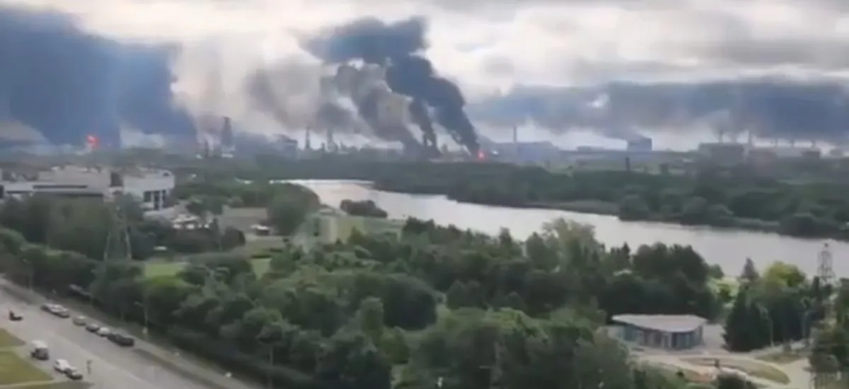 “Si Ucrania arde, Moscú también arderá”: Zelenski reivindica uno de los peores ataques a Moscú con más de 500 drones