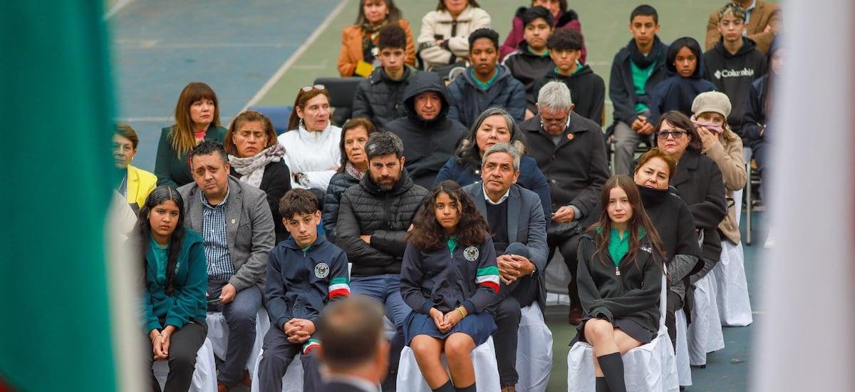 Disputa Desbordes vs SLEP llega a tribunales: alcalde busca revertir cesión de colegios o indemnización
