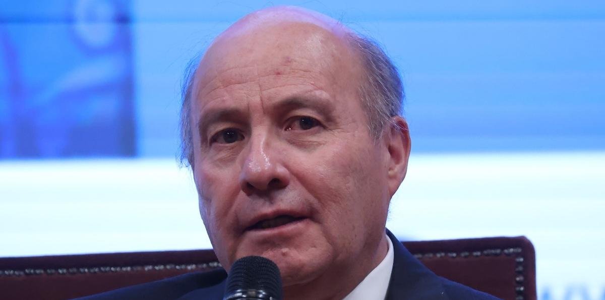 Quiroz calificó de "grave" el déficit fiscal del Gobierno y adelantó una "sustantiva dosis de austeridad"