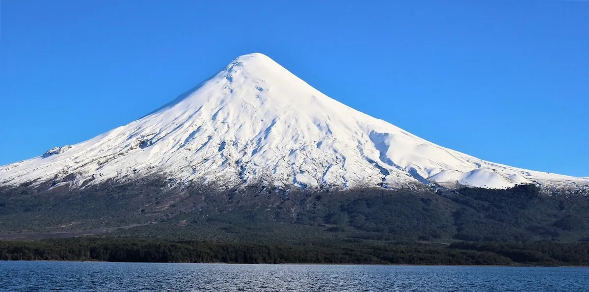 Equipos de rescate confirmaron muerte de hombre atrapado en grieta del Volcán Osorno