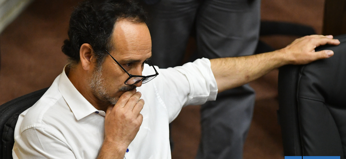 "Lacayo de intereses imperiales": Núñez (PC) critica viaje de Kast a Miami y acusa sumisión ante EEUU