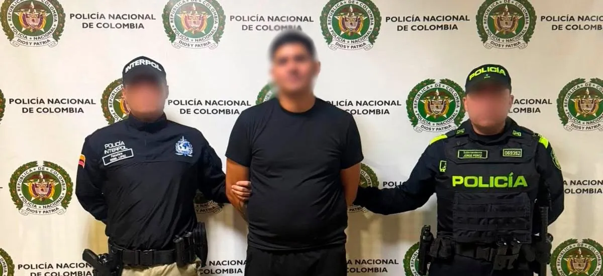 Capturan en Colombia a presunto líder del Tren del Coro buscado por femicidio y otros graves delitos en Chile