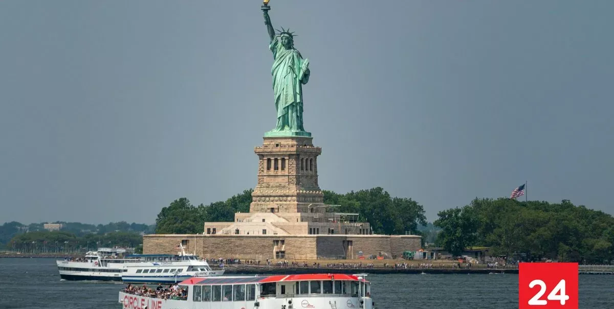 Mujer y bebé de 5 meses mueren tras volcamiento de una lancha en Nueva York