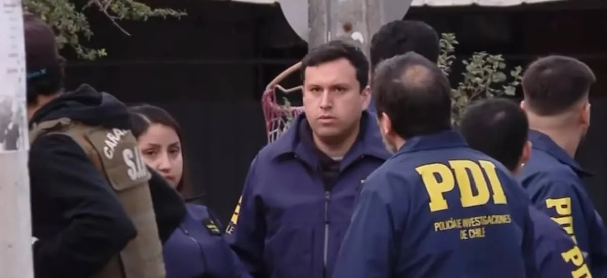 Portaba banano y revelan contenido: carabinero abate a sujeto que lo apuntó con arma tras intento de control en Lo Prado