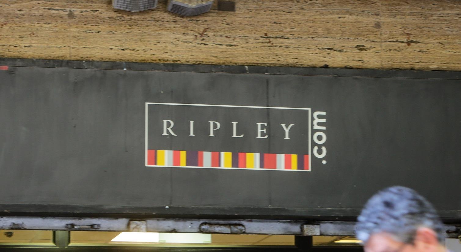 Ripley es condenada por despido injustificado de trabajadora: Deberán pagarle casi $5 millones