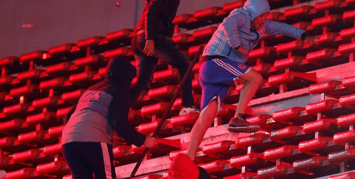 La lista completa de hinchas detenidos en Argentina tras partido entre Independiente y Universidad de Chile