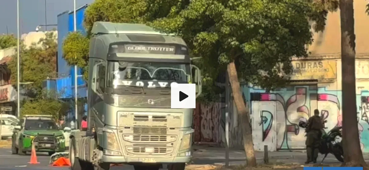 Atropello en Santiago deja una persona fallecida en Avenida 10 de Julio