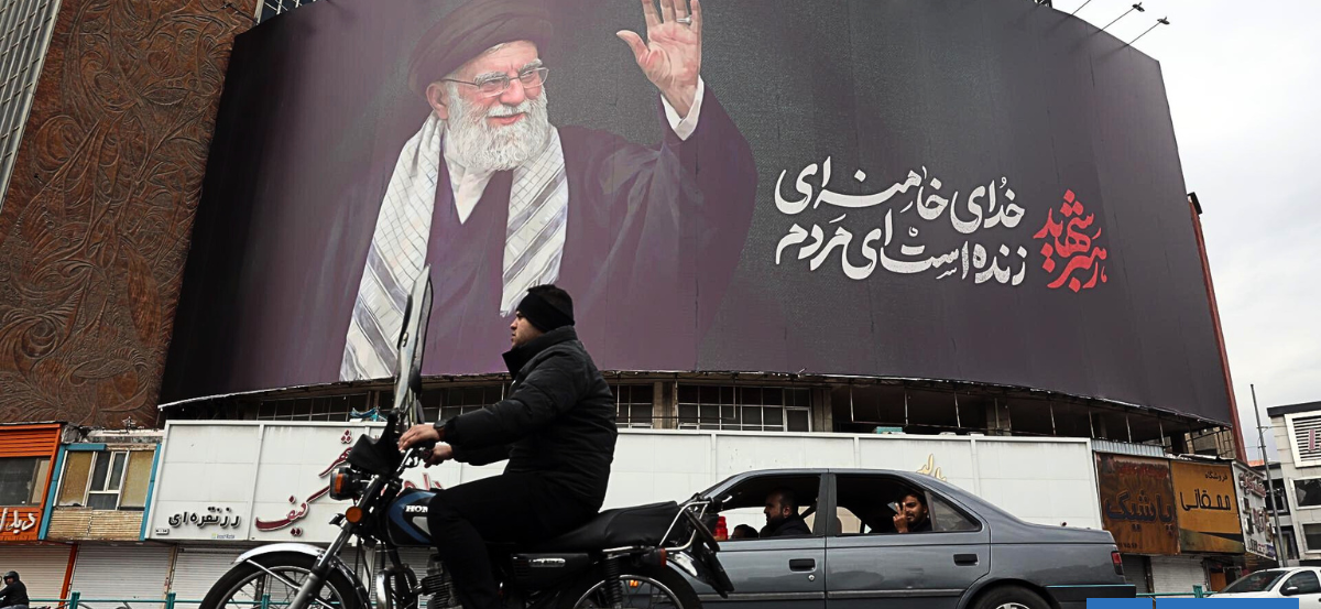 Cómo se estructura el poder en Irán: el rol del ayatolá y la compleja red que sostiene al régimen