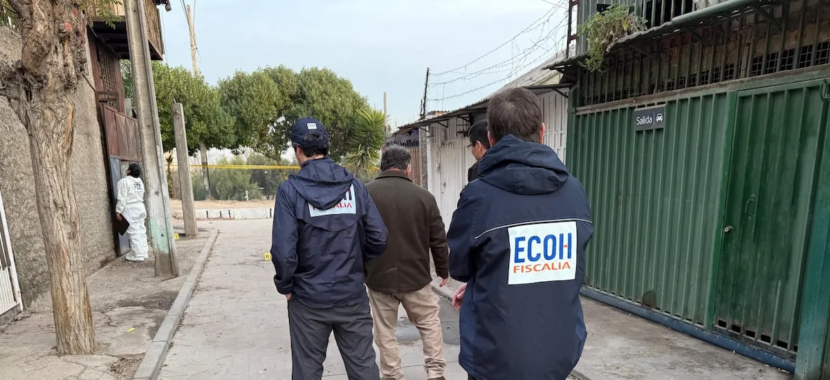 Investigan homicidio de mujer tras ataque a balazos contra una vivienda en Pudahuel