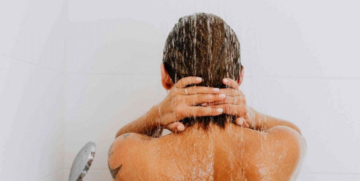 ¿Es necesario bañarse todos los días? Profesor de Harvard aclara mitos y verdades