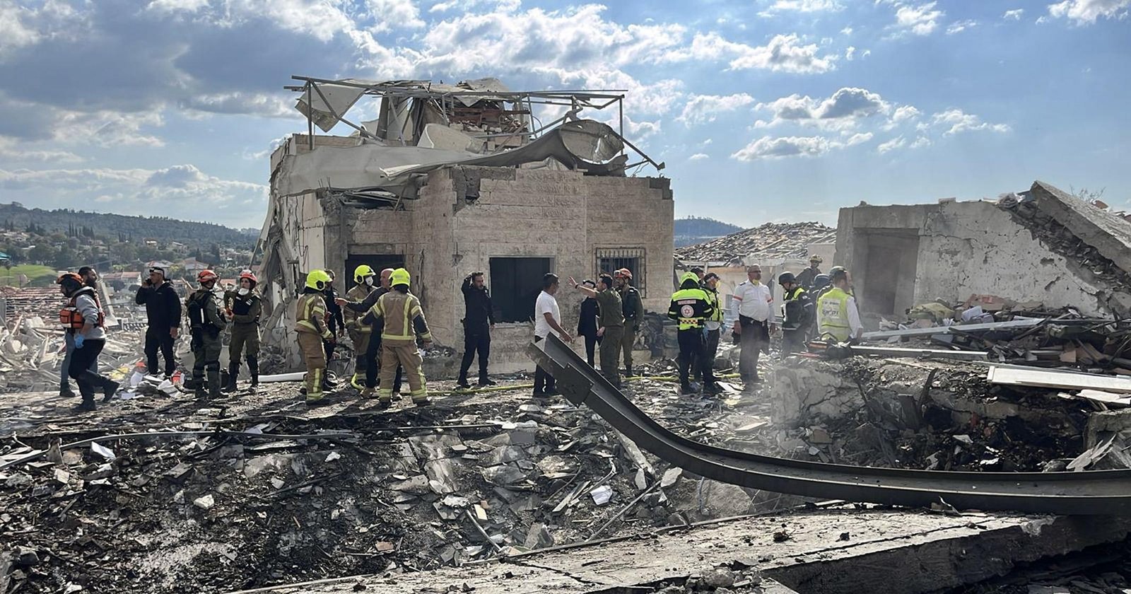 Ya son ocho los muertos tras caer un misil iraní cerca de Jerusalén