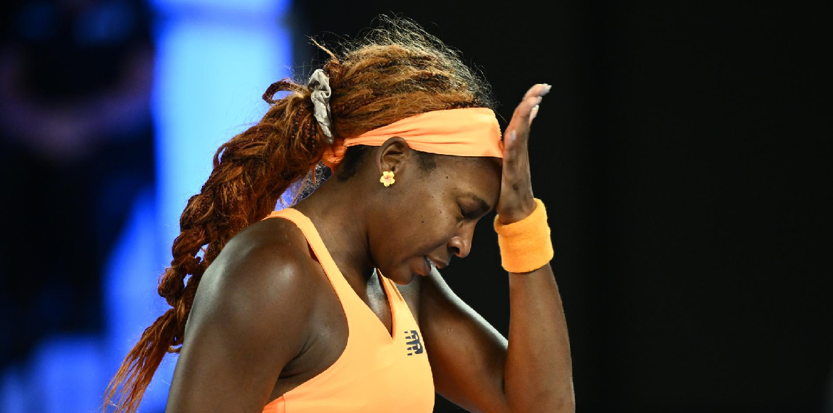 [VIDEO] Día de furia de Coco Gauff: Rompió su raqueta tras ser eliminada en Australia