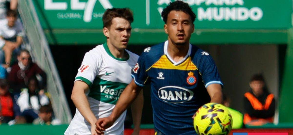 Jugador del Espanyol acusa a compañero de Lucas Cepeda en Elche de racismo durante duelo de LaLiga