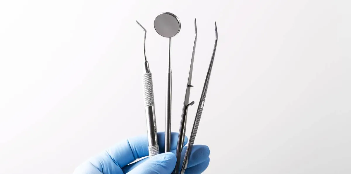 Dolorosa extracción dental termina con condena de casi $17 millones a clínica
