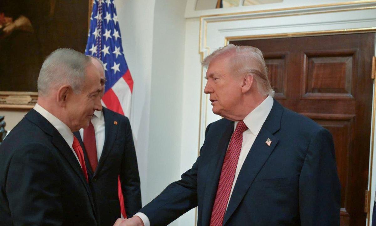 Trump se reúne con Netanyahu en Washington e insiste en lograr un acuerdo con Irán