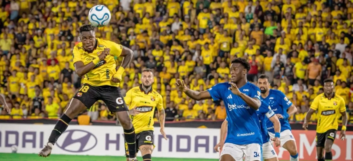 Alarma en Ecuador: Barcelona arriesga duras sanciones tras agresión a árbitro y podría jugar sin público ante la UC