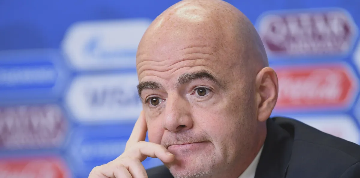 Infantino reconoce llamada de Trump para levantar roja y FIFA mantiene perdonazo a Balogun