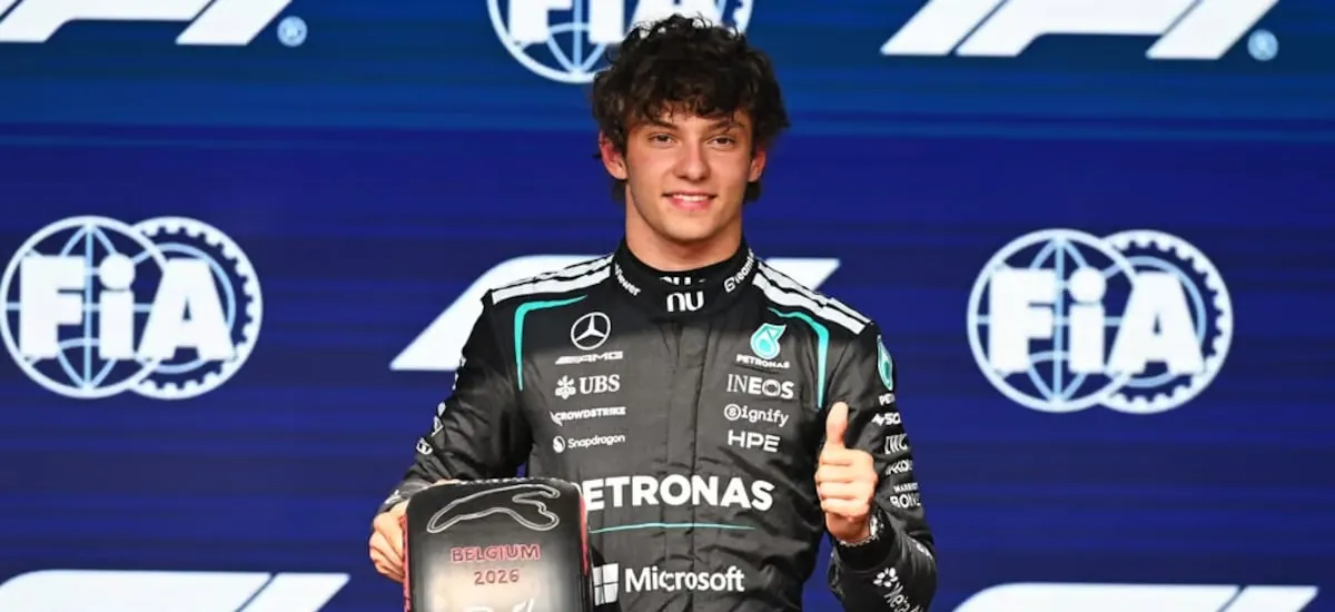 Kimi Antonelli vuelve a pisar fuerte en la Fórmula 1 y se anota con la pole position del GP de Bélgica