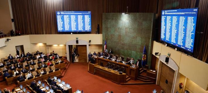 Porcentaje de parlamentarios que buscaron reelección y lo lograron es el más bajo desde la vuelta a la democracia