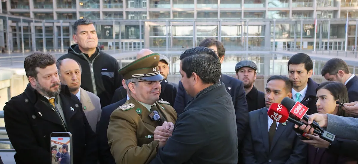 Derecha eleva al máximo presión por indultos y gobierno evita comprometer una fecha para entregar el beneficio