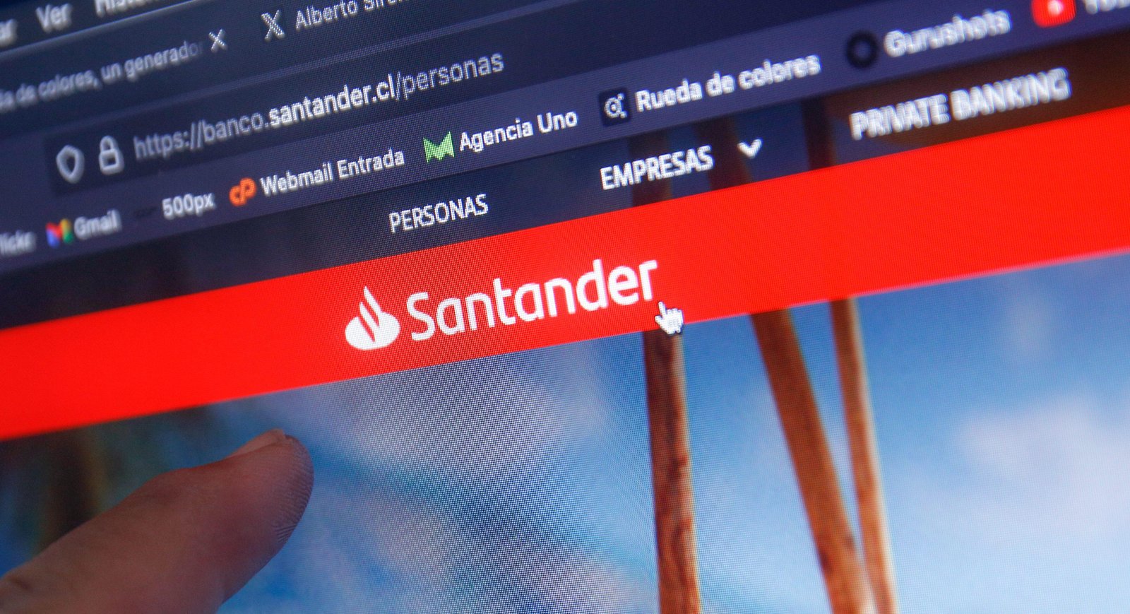CMF aplica multa de casi $100 millones a Banco Santander por entregar información incorrecta