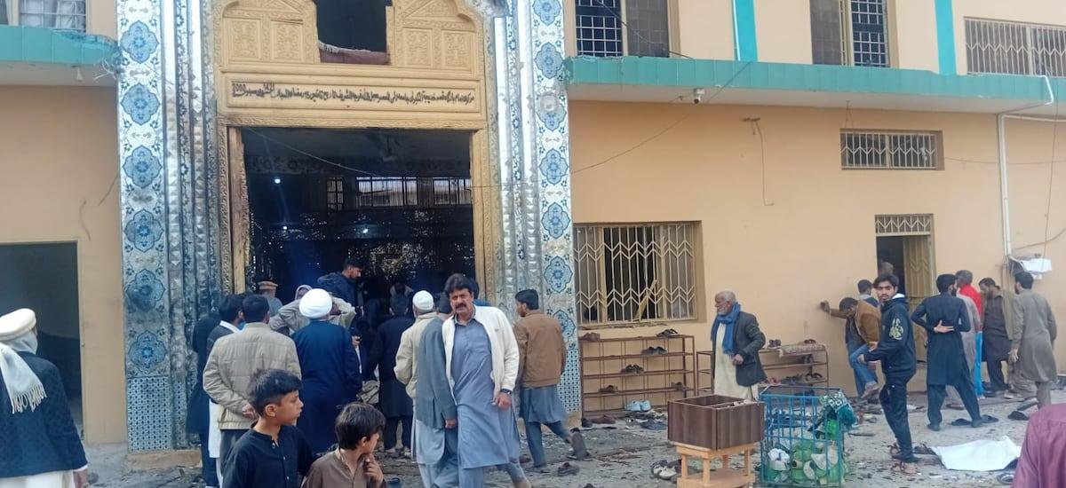 Aumentan a 24 los muertos por una explosión en un centro de culto chiita en la capital de Pakistán