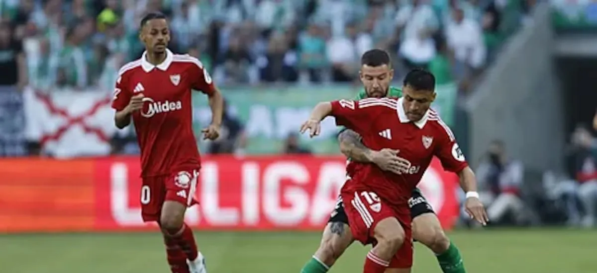 Revisa el empate por 2-2 entre el Sevilla de los chilenos y el Betis de Pellegrini por la liga española