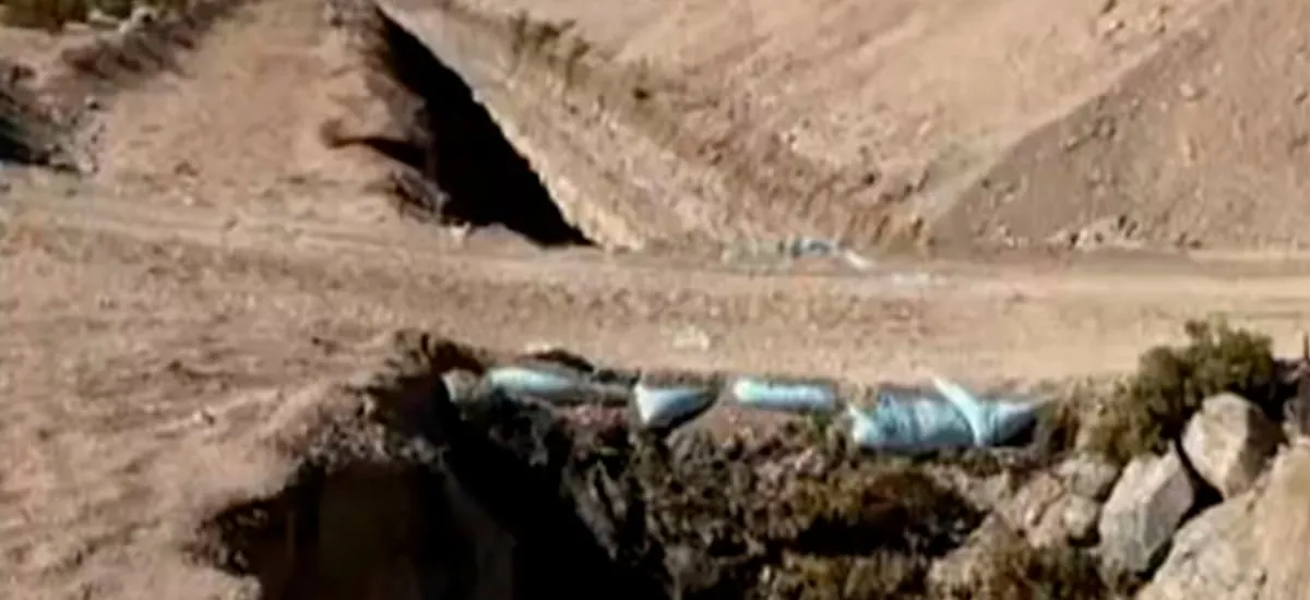 Ministro Arrau aborda puente instalado sobre zanja de la frontera norte: “Era más que esperable”