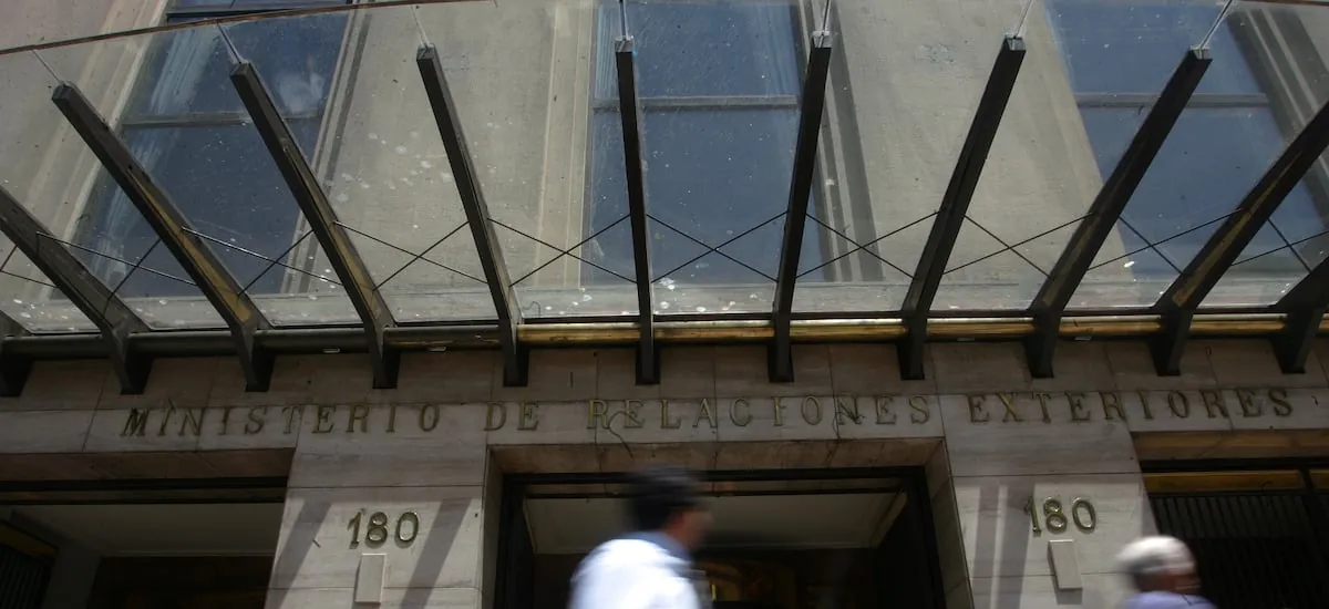 Gobierno retira embajada de Chile en Irán por “factores de seguridad” y “reordenamiento operativo”