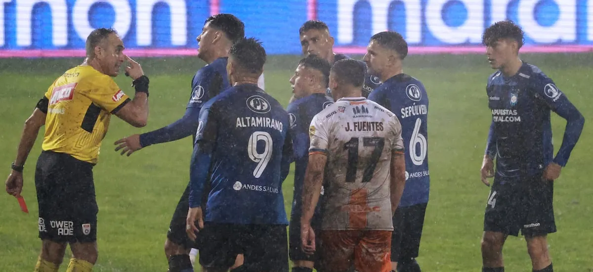 El informe de Héctor Jona tras agresivo encontrón con Kevin Altez: “Le indiqué en forma enérgica; reaccionó desafiante”