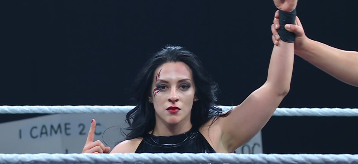 Stephanie Vaquer pide disculpas tras polémica declaración en Monday Night RAW