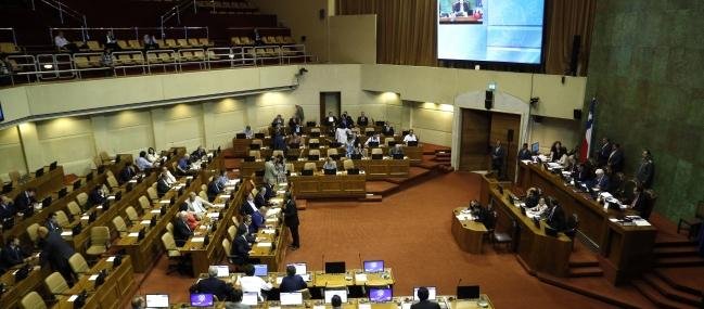 Contrarreloj, Gobierno intenta abrochar avances legislativos al cierre del periodo