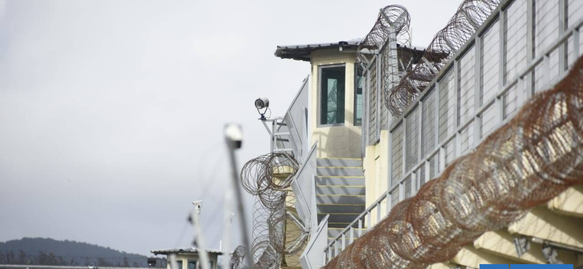 Peritaje psiquiátrico paraliza investigación contra hombre que decapitó a reo en cárcel de Concepción