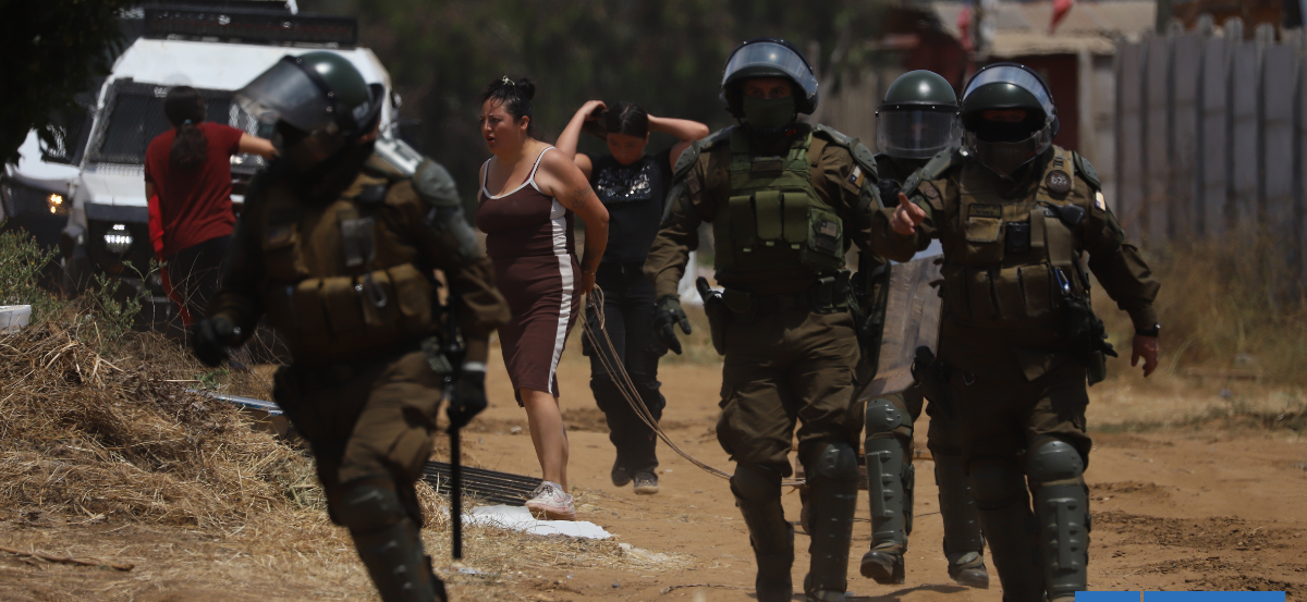 San Antonio: Carabineros justificó uso de fuerza en sitio excluido de desalojo y acusó ataques armados