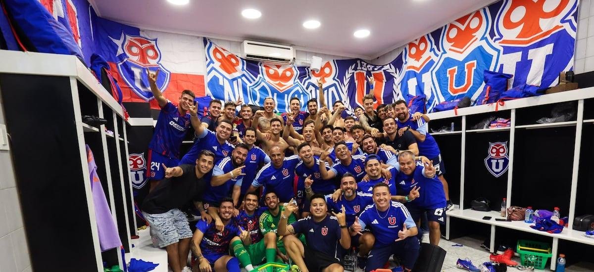 Con lienzos y Juan Martín Lucero cantando contra Colo Colo: la íntima celebración del camarín de la U tras derrotar al Cacique en el Monumental