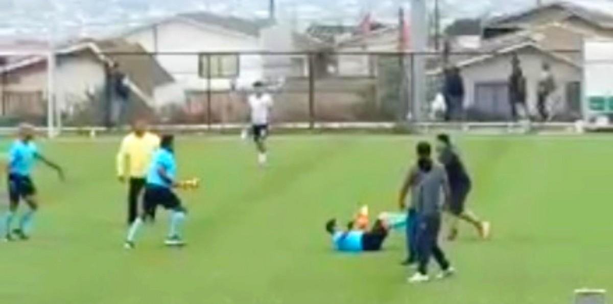 Jugador de fútbol amateur es asesinado a disparos tras riña durante partido en San Antonio