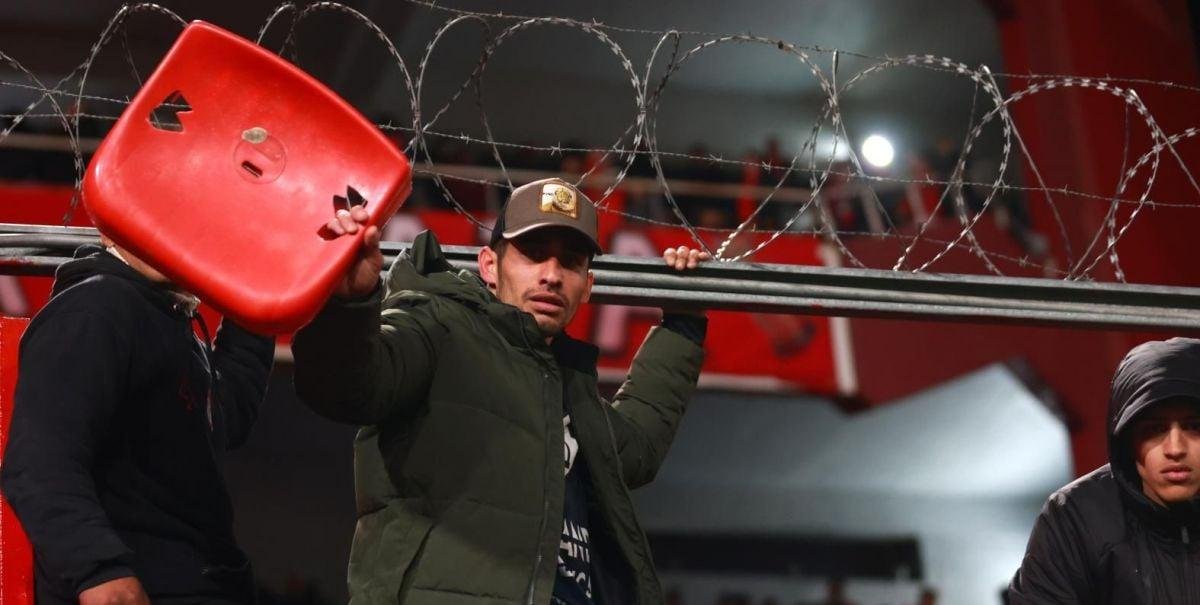 "En 109 años nunca ocurrió": Prensa argentina adelanta cuál será el castigo para la U e Independiente