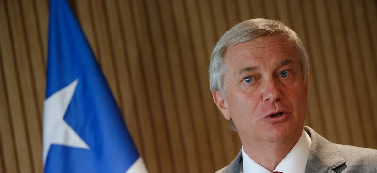 “Un grupo ideologizado que tiene como objetivo silenciar y amedrentar”: Kast condena agresión contra ministra Lincolao