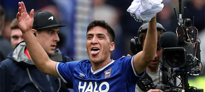 Ipswich Town de Marcelino Núñez golea y asciende a la Premier League