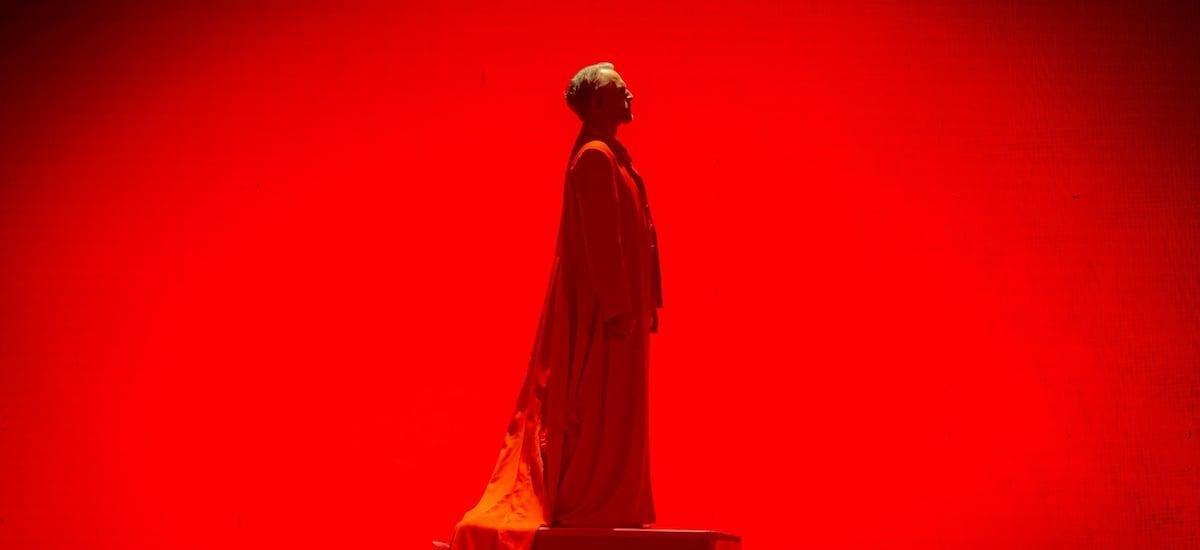 Noche de baile y euforia: la renovación de votos con Miguel Bosé en Chile