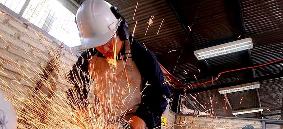 Imacec de -0,1% en enero constituye el peor arranque de año para la economía chilena desde 2021