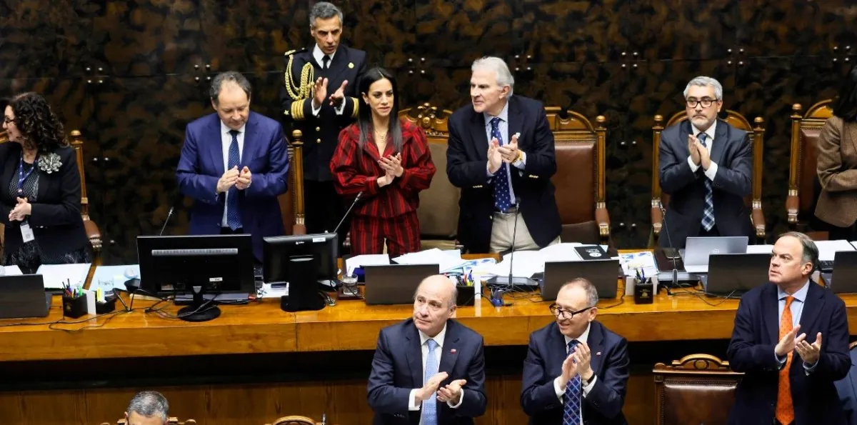 Senado aprueba mayor endeudamiento del Gobierno por US$6.200 millones y despacha proyecto a ley