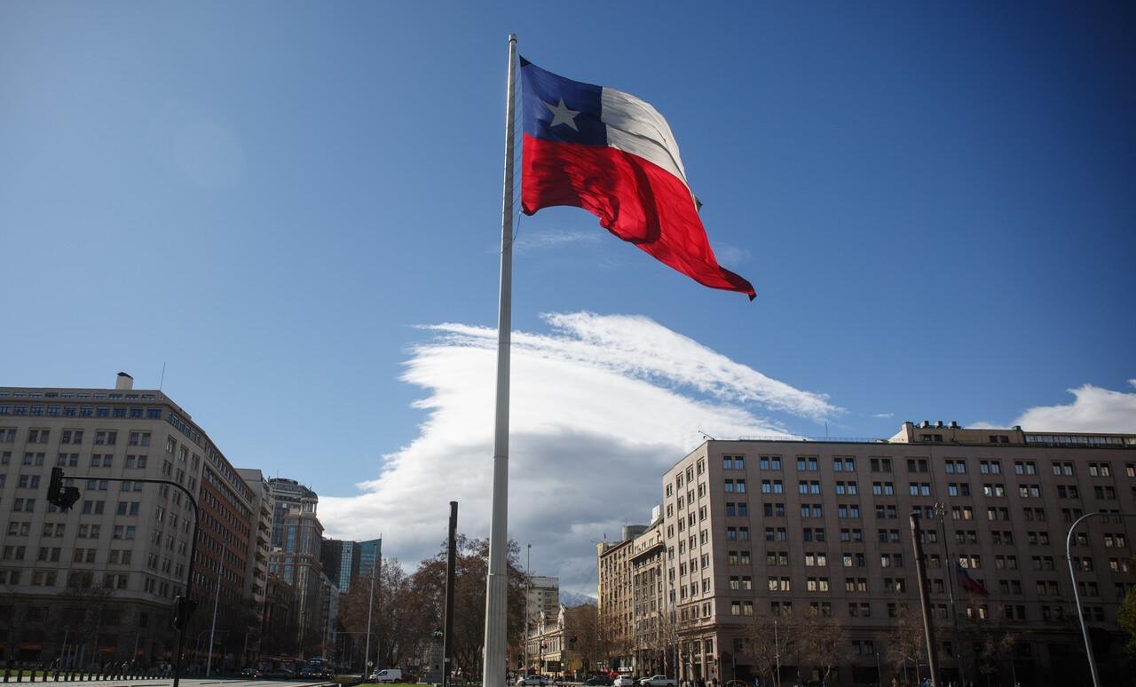 Solo el 14% de Iberoamérica tiene regulación específica sobre la IA: Chile es la excepción y se posiciona como referente