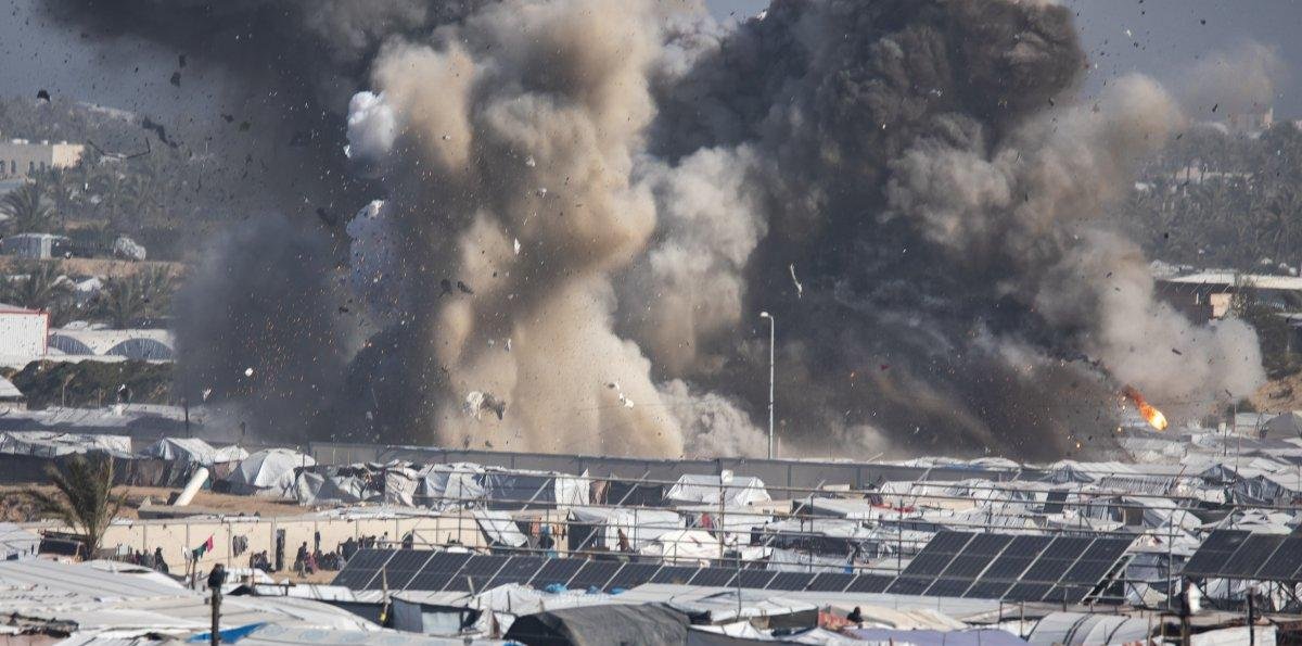 Nuevos ataques israelíes en Gaza dejan 32 muertos, entre ellos siete niños