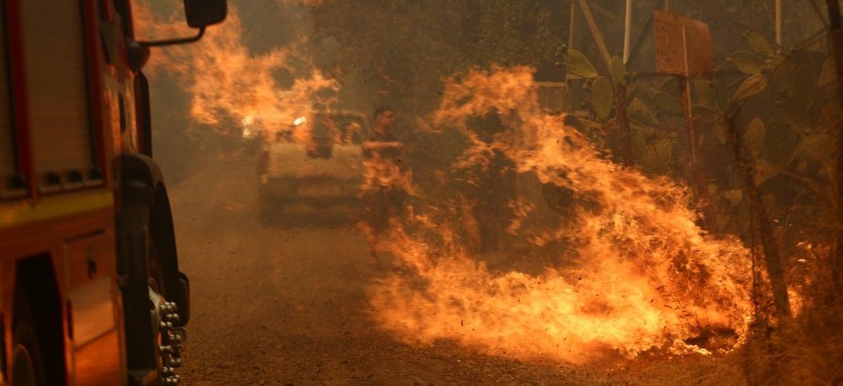 Emiten alerta meteorológica por vientos en la Región de Valparaíso en medio de combate de incendios en Concón y Limache - La Tercera
