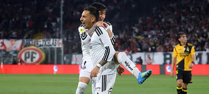 Colo Colo derrotó sobre el final a Coquimbo Unido y alcanzó el liderato exclusivo del Torneo Nacional
