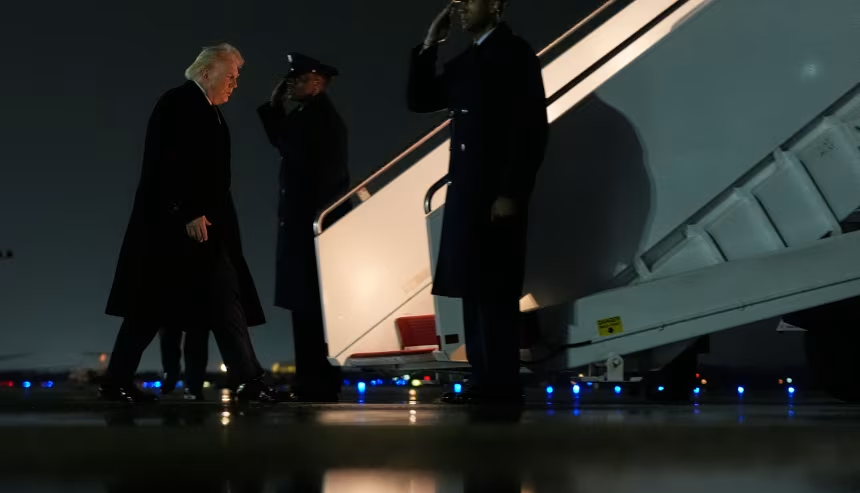 Trump considera una posible intervención militar en Irán