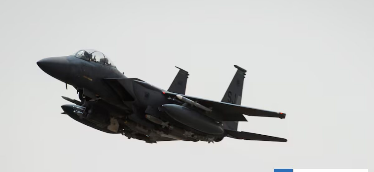EEUU confirma que tres de sus aviones de combate F-15 fueron derribados por "fuego amigo" en Kuwait