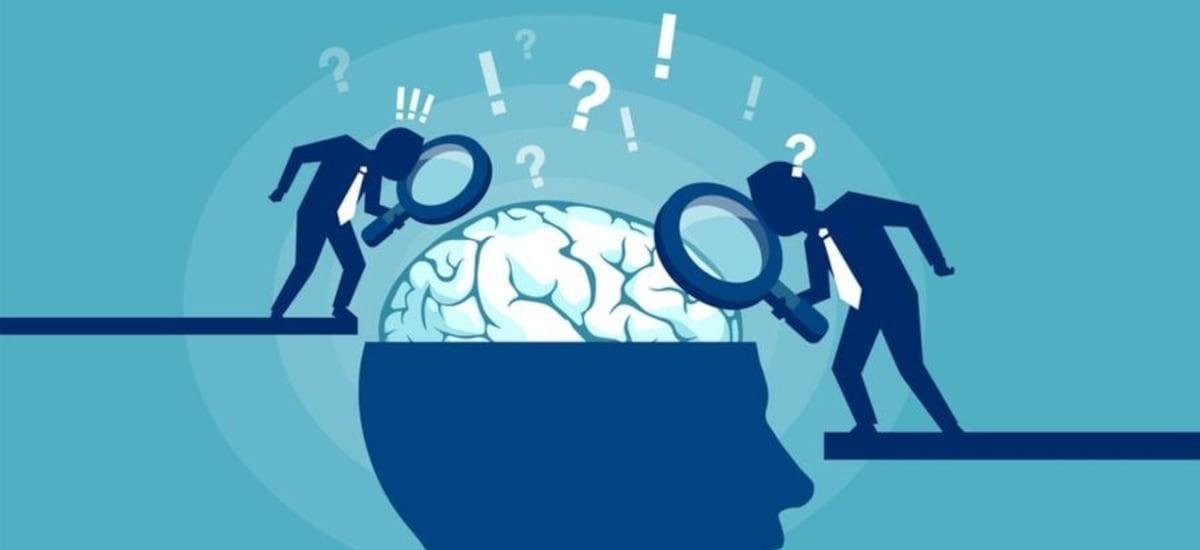 2 hábitos “molestos” que indican que una persona es más inteligente, según un psicólogo