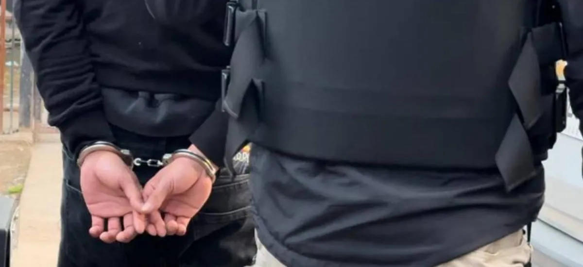Indagan homicidio de menor de 16 años tras ataque a disparos contra vivienda en Chiguayante